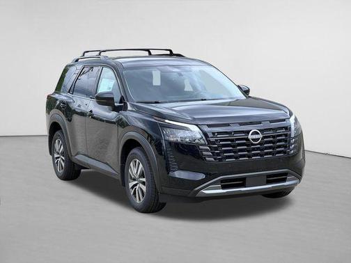 Super Black 2026 Nissan Pathfinder SL