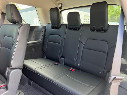 Baltic Teal 2026 Nissan Pathfinder SL