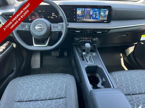 Aspen White/Super Black 2026 Nissan Kicks SV