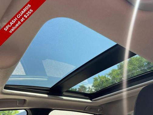 Aspen White/Super Black 2026 Nissan Kicks SV