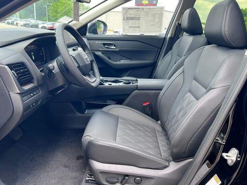 Super Black 2026 Nissan Rogue Platinum