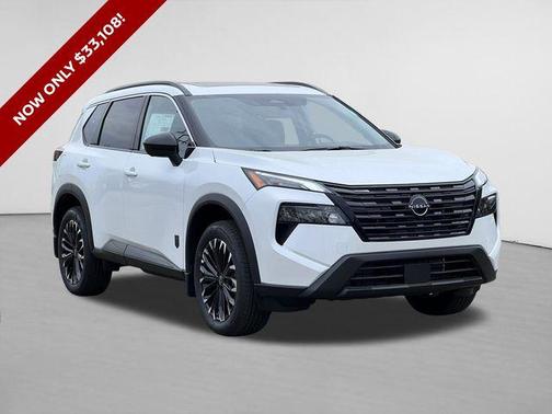 Everest White Pearl Tricoat 2026 Nissan Rogue Dark Armor