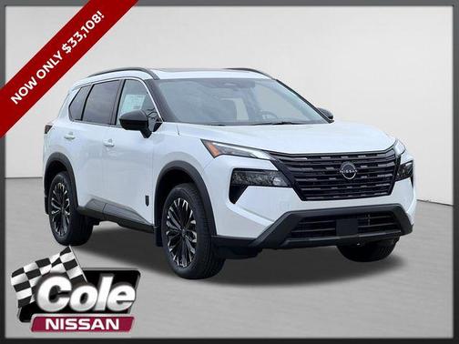 Everest White Pearl Tricoat 2026 Nissan Rogue Dark Armor