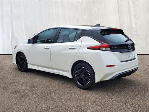 2024 Nissan Leaf SV PLUS