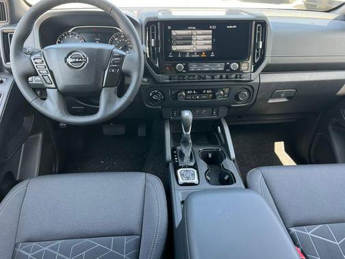 Boulder Gray Pearl 2026 Nissan Frontier SV
