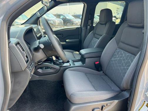 Boulder Gray Pearl 2026 Nissan Frontier SV
