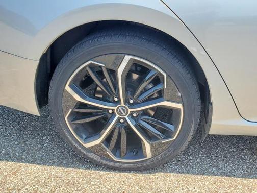 2023 Nissan Altima SR FWD