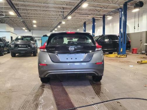 2023 Nissan Leaf SV PLUS 60 kWh