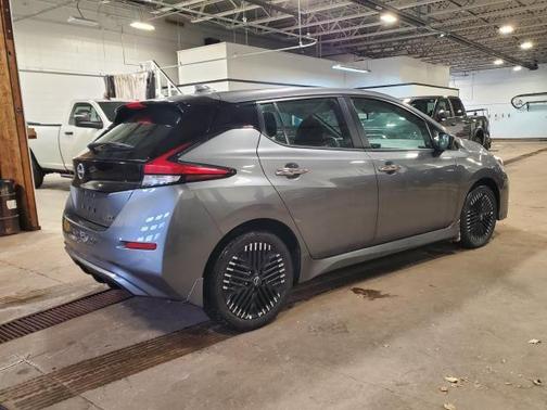 2023 Nissan Leaf SV PLUS 60 kWh