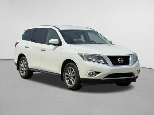 Glacier White 2015 Nissan Pathfinder S