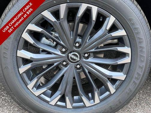 Champagne Silver Metallic 2026 Nissan Rogue Platinum