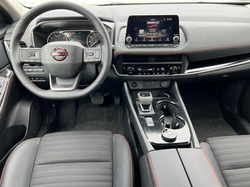 Everest White Pearl Tricoat 2026 Nissan Rogue Rock Creek