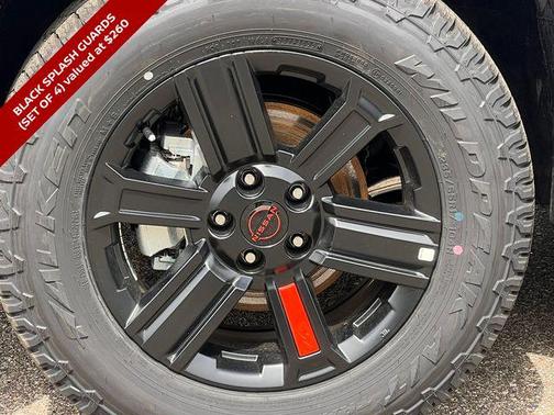 Everest White Pearl Tricoat 2026 Nissan Rogue Rock Creek