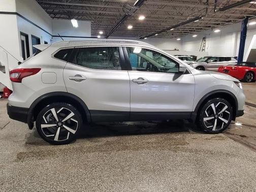 2022 Nissan Rogue Sport SL