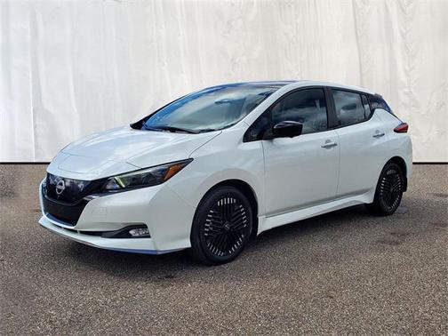 2024 Nissan Leaf SV PLUS