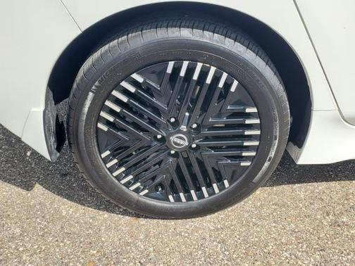 2024 Nissan Leaf SV PLUS