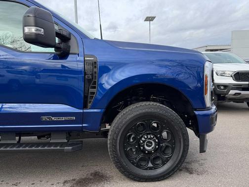 2026 Ford F-350 Lariat Super Duty