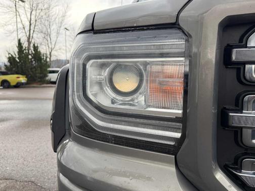 Pepperdust Metallic 2017 GMC Sierra 1500 SLT