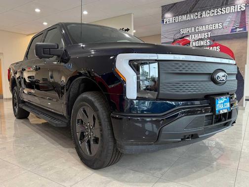 2025 Ford F-150 Lightning Flash