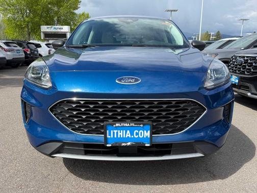 Atlas Blue Metallic 2022 Ford Escape SE