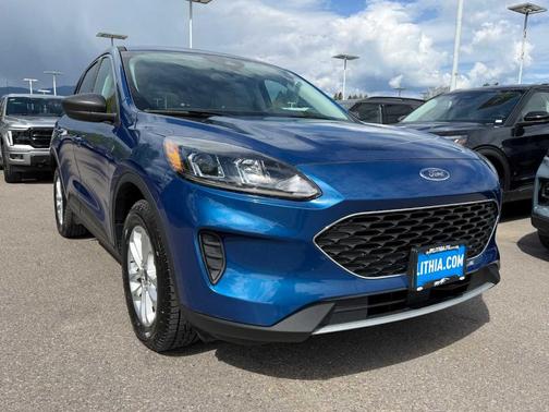Atlas Blue Metallic 2022 Ford Escape SE