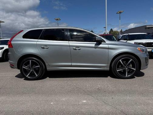 2015 Volvo XC60 T6 R-Design Premier Plus