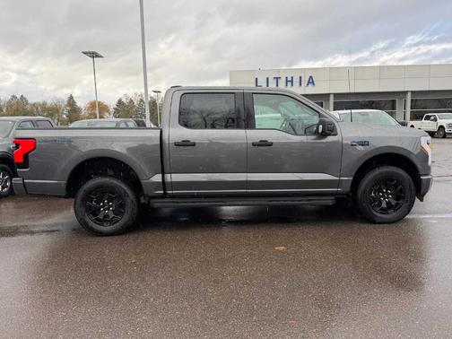 2025 Ford F-150 Lightning XLT