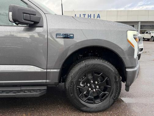 2025 Ford F-150 Lightning XLT