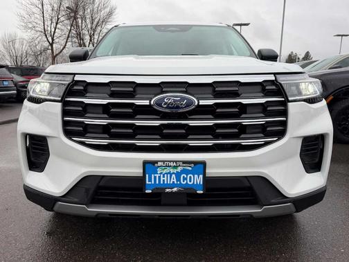 Star White 2026 Ford Explorer Active