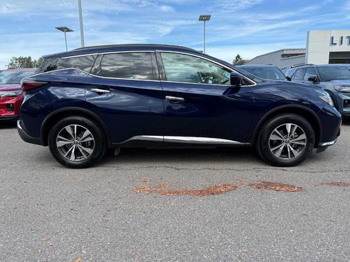 2023 Nissan Murano SV