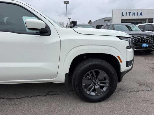 Glacier White 2025 Nissan Frontier SV