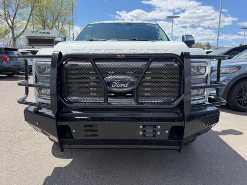 Star White 2024 Ford F-350 Lariat Super Duty