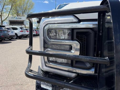 Star White 2024 Ford F-350 Lariat Super Duty