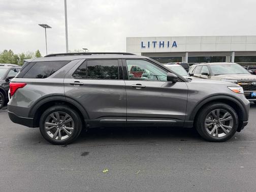 Carbonized Gray Metallic 2021 Ford Explorer XLT