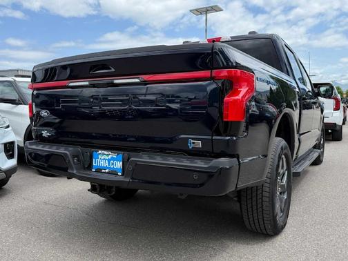 2025 Ford F-150 Lightning LARIAT