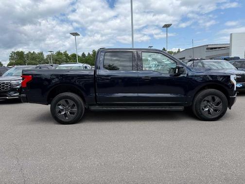 2025 Ford F-150 Lightning LARIAT
