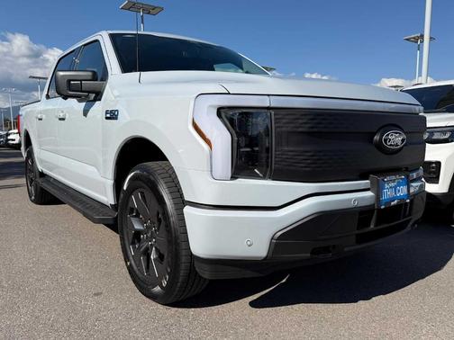 2025 Ford F-150 Lightning Flash