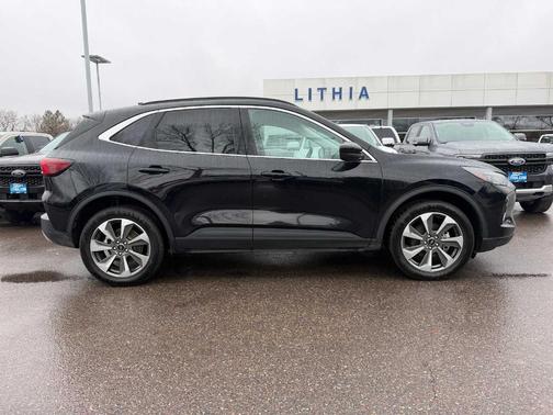 2023 Ford Escape Platinum