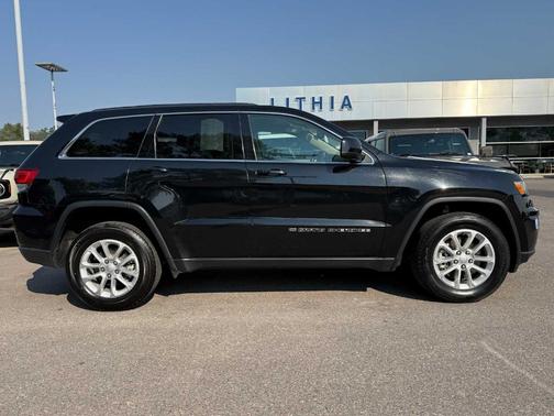 2022 Jeep Grand Cherokee WK Laredo