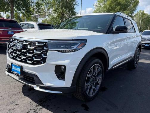 Agate Black Metallic 2027 Ford Explorer Platinum