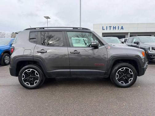 2017 Jeep Renegade Trailhawk