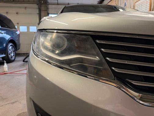 Ingot Silver Metallic 2016 Lincoln MKX Reserve