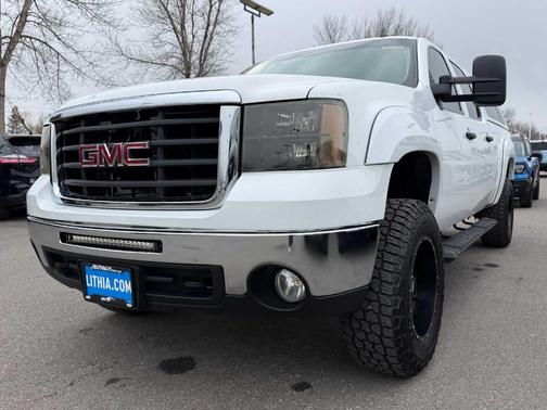 Summit White 2009 GMC Sierra 2500 SLE