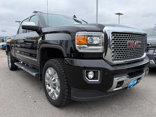 2017 GMC Sierra 2500 Denali