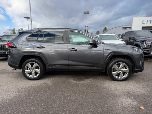 2021 Toyota RAV4 Hybrid XLE Premium