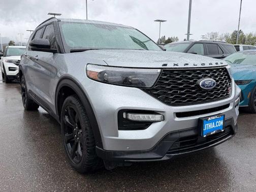 Iconic Silver Metallic 2023 Ford Explorer ST