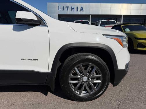 Summit White 2018 GMC Acadia SLT-1
