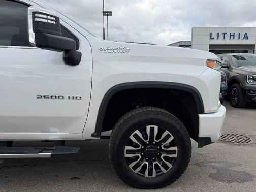 2022 Chevrolet Silverado 2500 High Country