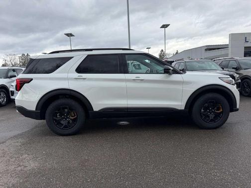 Star White 2026 Ford Explorer Tremor