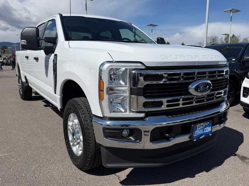 Oxford White 2025 Ford F-350 XLT